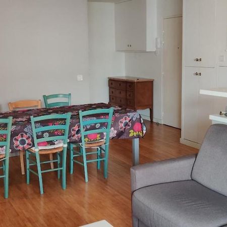 Chambre Chez L'Habitant A 5 Minutes Du Metro イヴリー＝シュル＝セーヌ エクステリア 写真